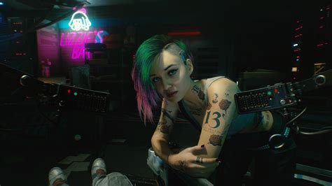 Cyberpunk 2077 crashing issues and how to fix them.